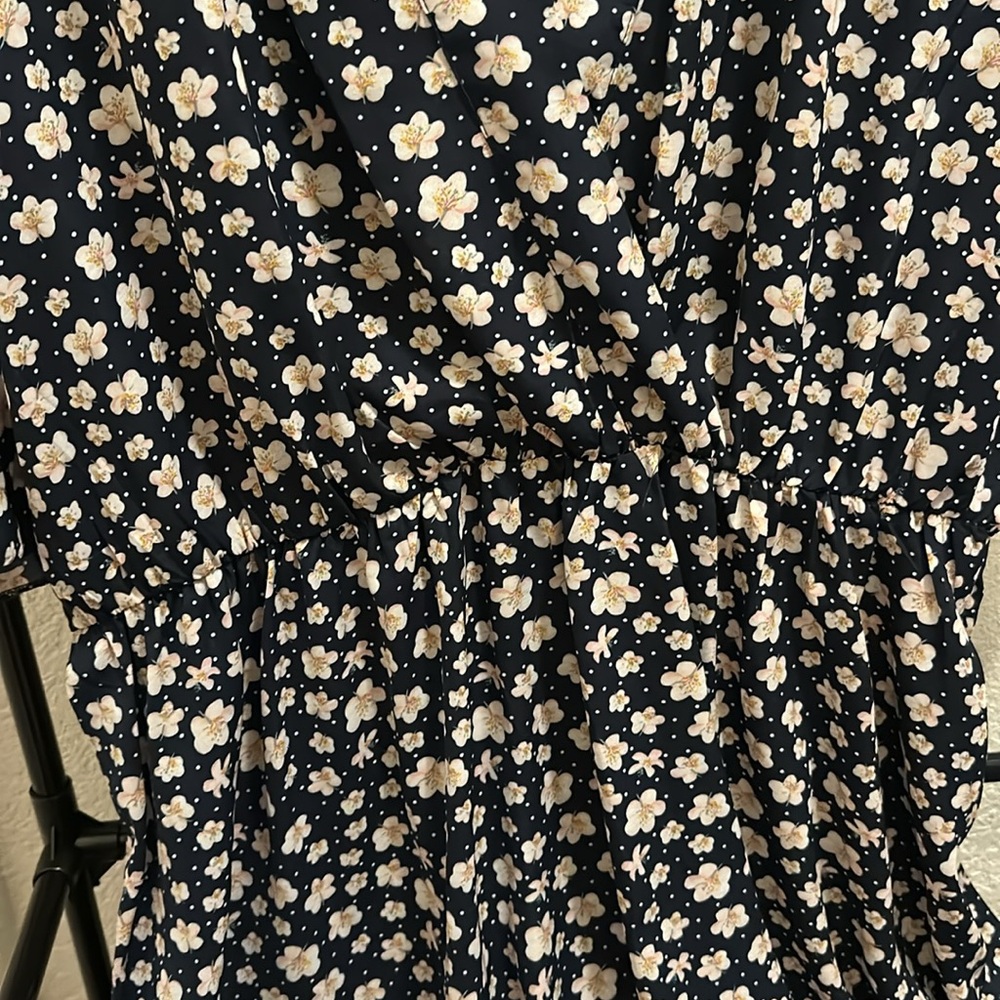 HP x 2 ๐ BOOHOO Midi Floral Dress - Picture 5 of 7